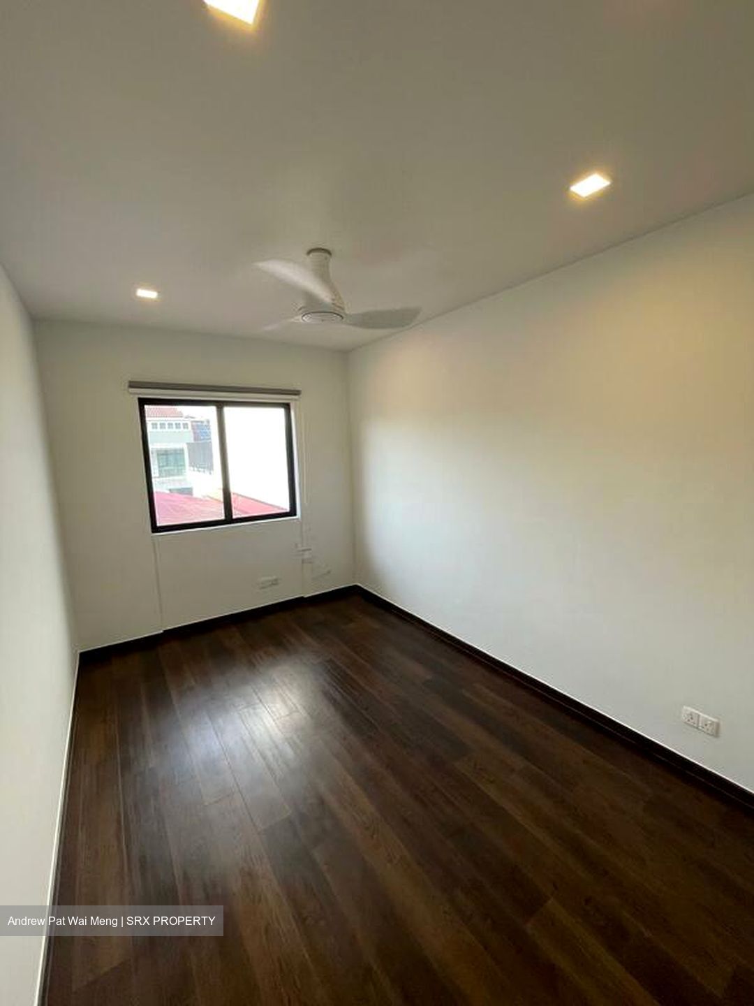 Kensington Park Drive (D19), Terrace #497864821